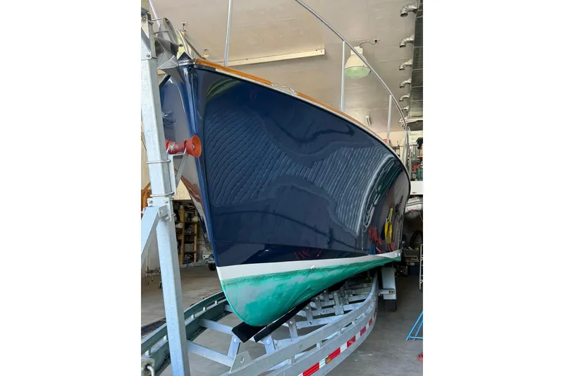 Slide: The Image of Hinckley Yachts Picnic Boat 36 EP 2002 - 5