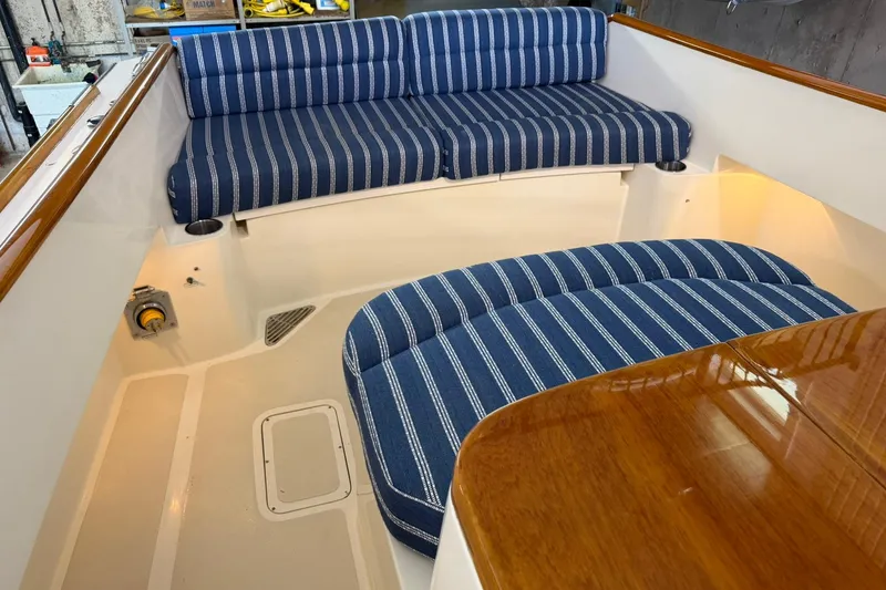 Slide: The Image of Hinckley Yachts Picnic Boat 36 EP 2002 - 19