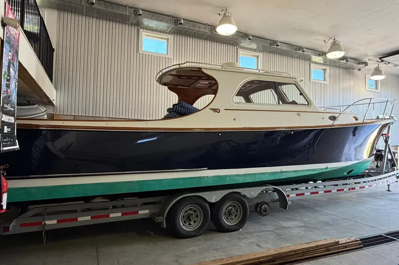 Slide: The Image of Hinckley Yachts Picnic Boat 36 EP 2002 - 7