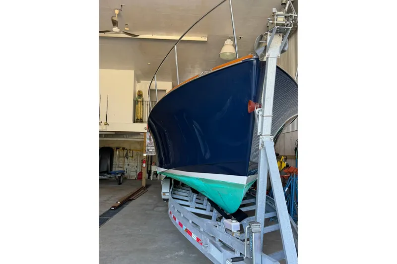 Slide: The Image of Hinckley Yachts Picnic Boat 36 EP 2002 - 4