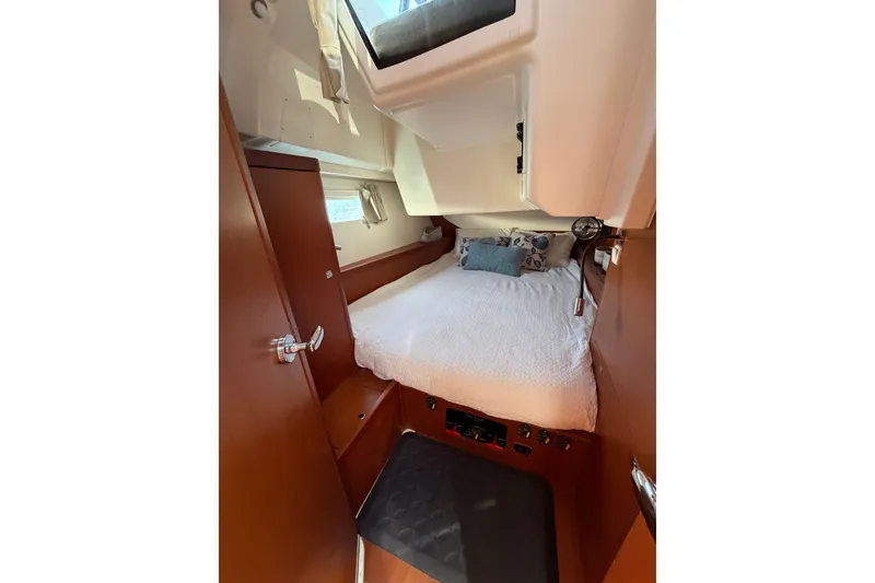 Slide: The Image of Beneteau Oceanis 41 2013 - 81