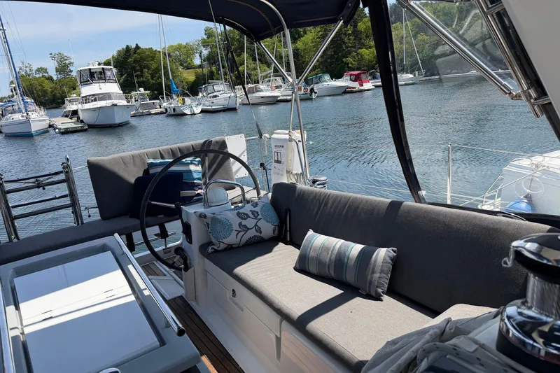 Slide: The Image of Beneteau Oceanis 41 2013 - 41