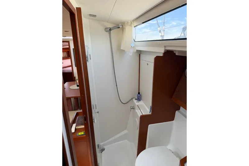 Slide: The Image of Beneteau Oceanis 41 2013 - 88