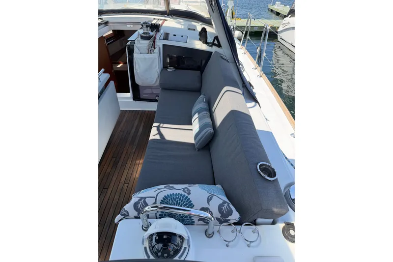 Slide: The Image of Beneteau Oceanis 41 2013 - 28