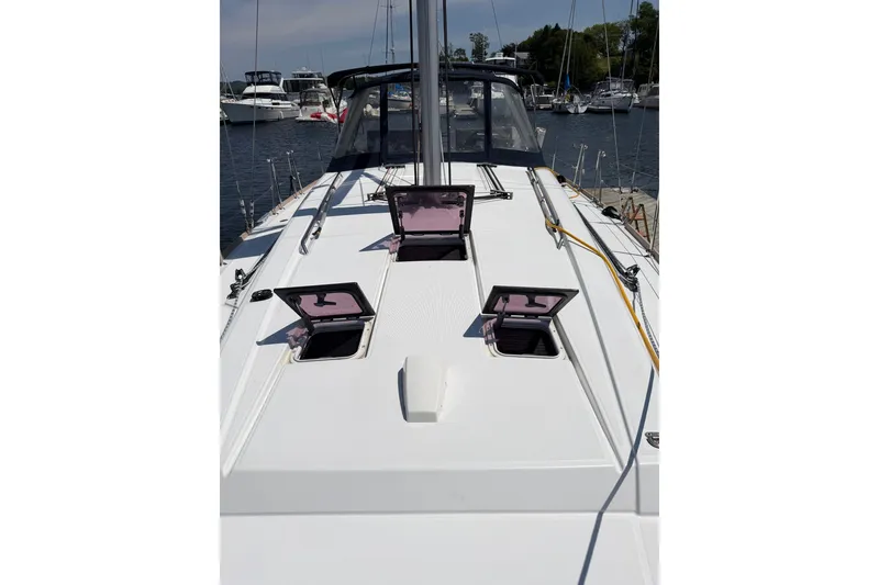 Slide: The Image of Beneteau Oceanis 41 2013 - 9