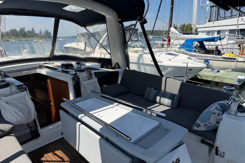 Slide: The Image of Beneteau Oceanis 41 2013 - 25