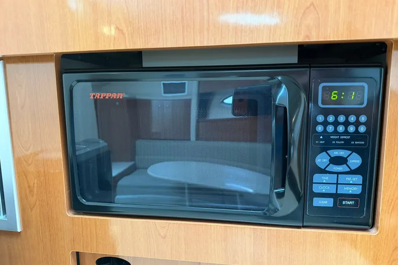 Slide: The Image of Maxum 3700 SY 2009 - 82
