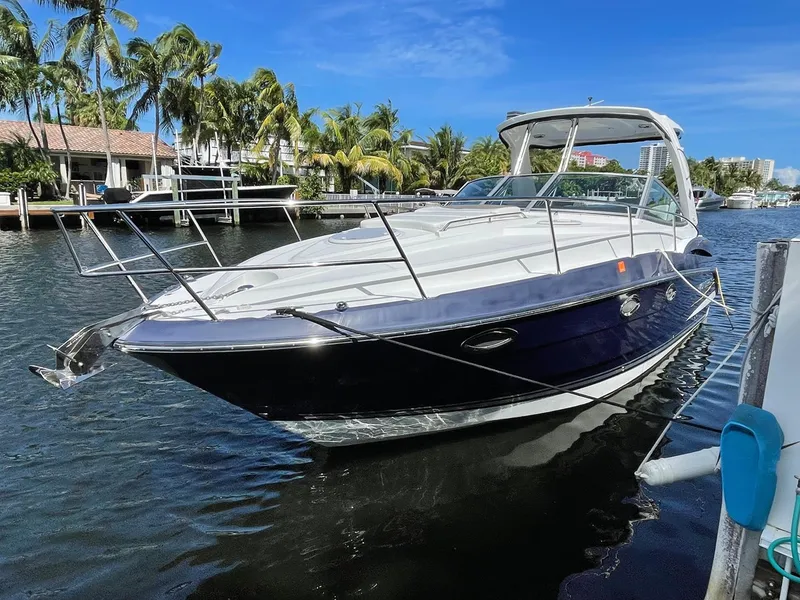 The Image of MONTEREY 335 Sport Yacht 2016 - undefined