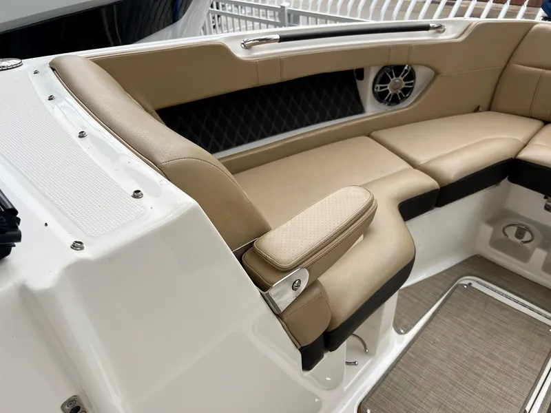 Slide: The Image of SEA RAY 280 SLX 2020 - 21
