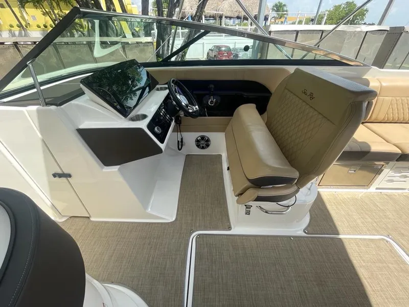 Slide: The Image of SEA RAY 280 SLX 2020 - 5