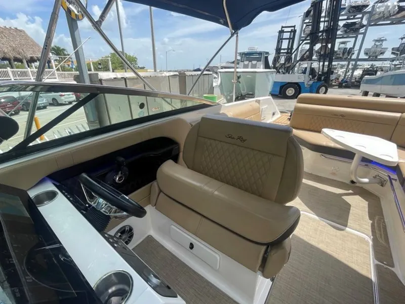 Slide: The Image of SEA RAY 280 SLX 2020 - 6