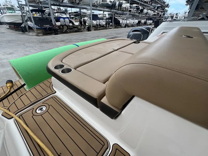 Slide: The Image of SEA RAY 280 SLX 2020 - 14