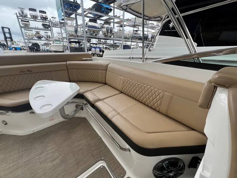 Slide: The Image of SEA RAY 280 SLX 2020 - 32