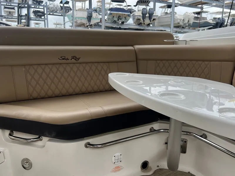 Slide: The Image of SEA RAY 280 SLX 2020 - 10