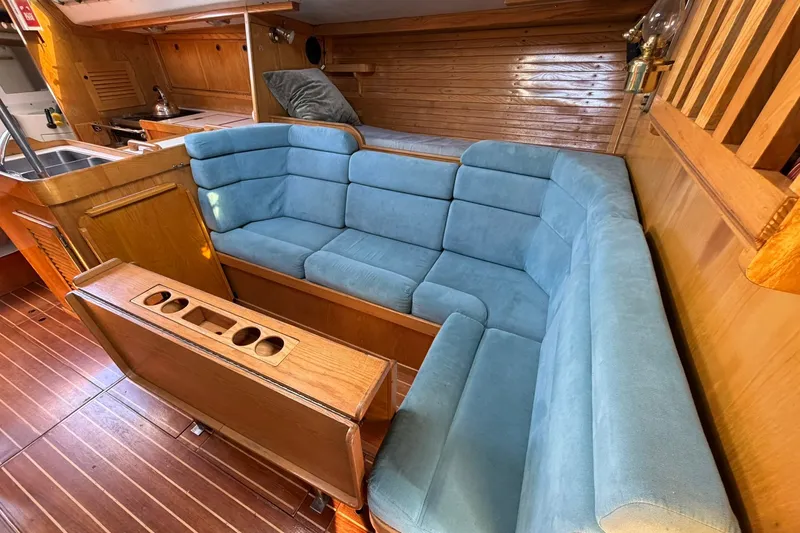 Slide: The Image of J Boats J/44 1991 - 98