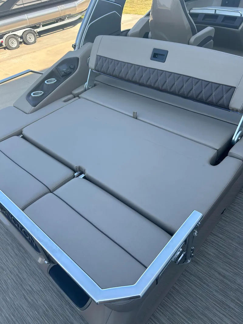 Slide: The Image of Bennington 27 QXSBA 2024 - 4