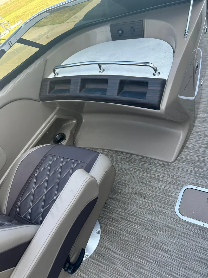 Slide: The Image of Bennington 27 QXSBA 2024 - 7