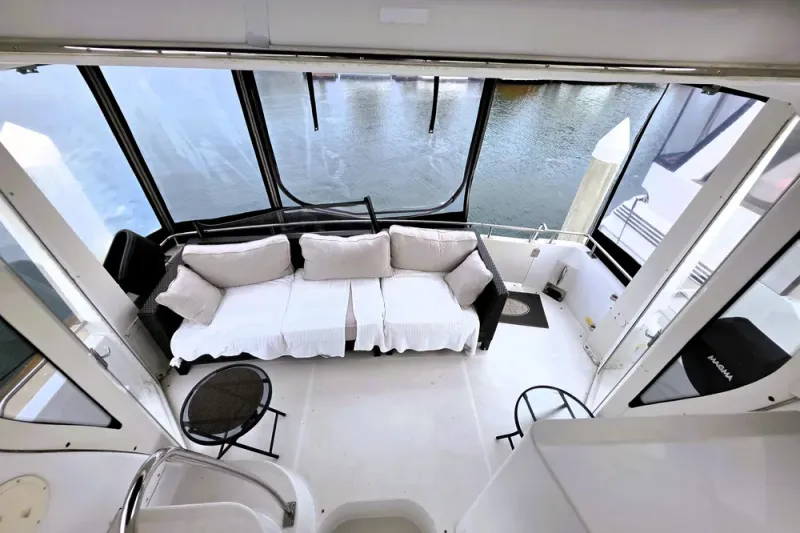Slide: The Image of Carver Yachts 396 Aft Cabin Motor Yacht 2001 - 21