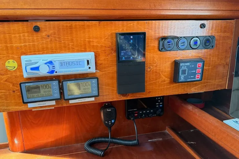 Slide: The Image of Beneteau Oceanis 400 1994 - 34