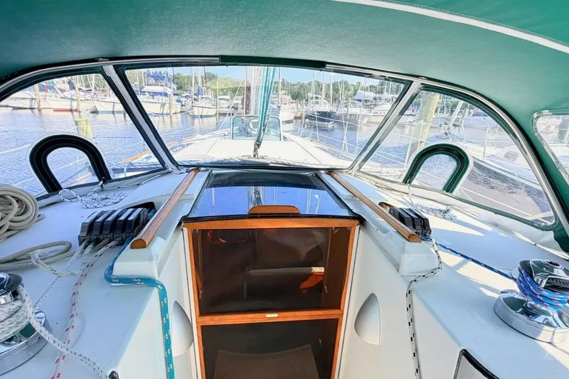 Slide: The Image of Beneteau Oceanis 400 1994 - 14