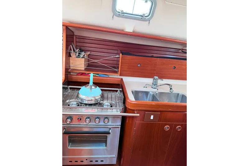 Slide: The Image of Beneteau Oceanis 400 1994 - 28