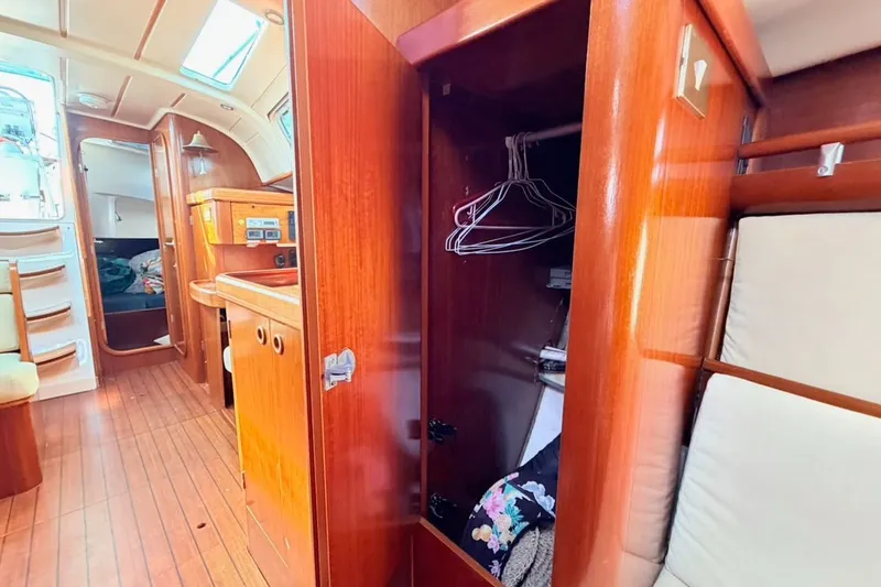 Slide: The Image of Beneteau Oceanis 400 1994 - 53