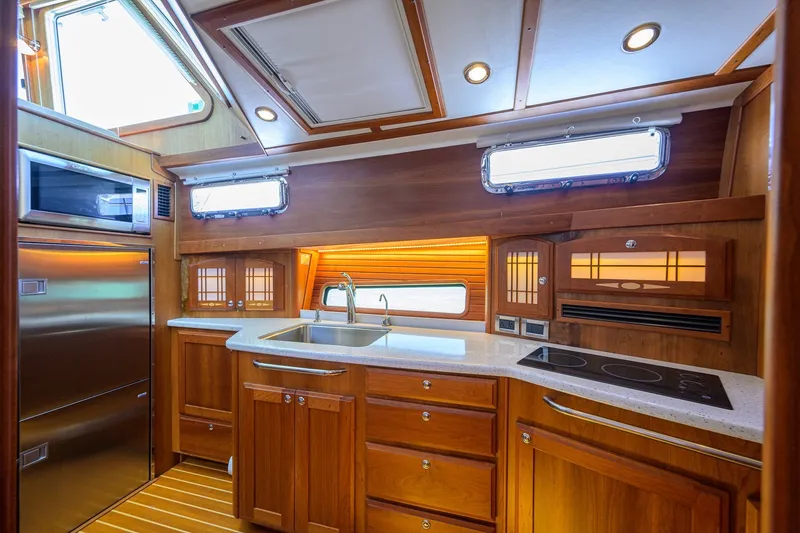 Slide: The Image of Sabre 48 Salon Express 2019 - 21