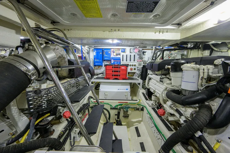 Slide: The Image of Sabre 48 Salon Express 2019 - 37