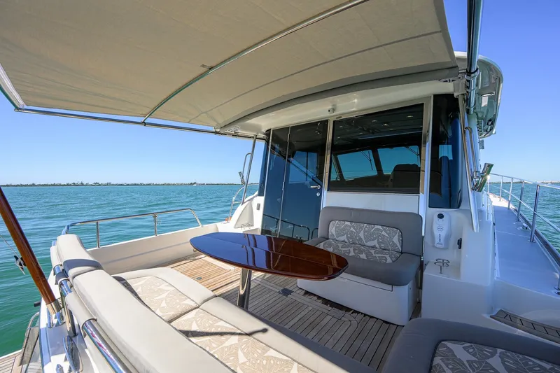 Slide: The Image of Sabre 48 Salon Express 2019 - 9