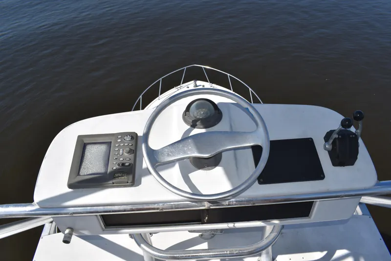 Slide: The Image of Viking 50 Convertible 1998 - 33