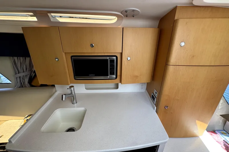 Slide: The Image of Intrepid 400 Cuddy 2014 - 23