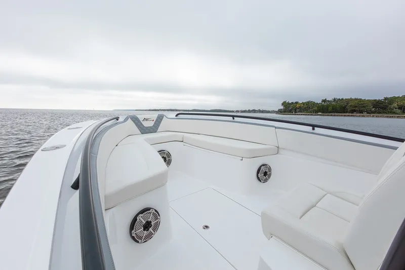 Slide: The Image of STREAMLINE BOATS 26 CC 2024 - 2