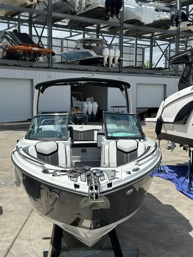 Slide: The Image of MONTEREY 275 Super Sport 2022 - 19