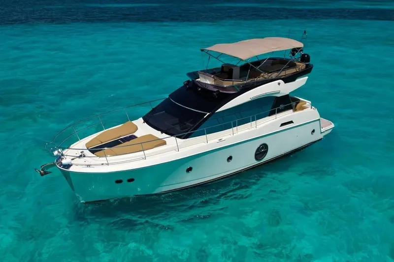 The Image of MONTE CARLO YACHTS MC5 2016 - undefined