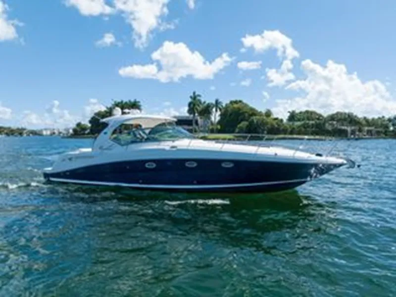 Slide: The Image of SEA RAY 420 Sundancer 2004 - 4