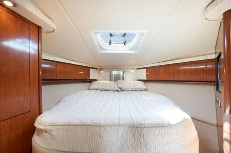Slide: The Image of SEA RAY 420 Sundancer 2004 - 26