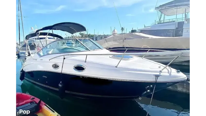 The Image of SEA RAY 240 Sundancer 2011 - 0