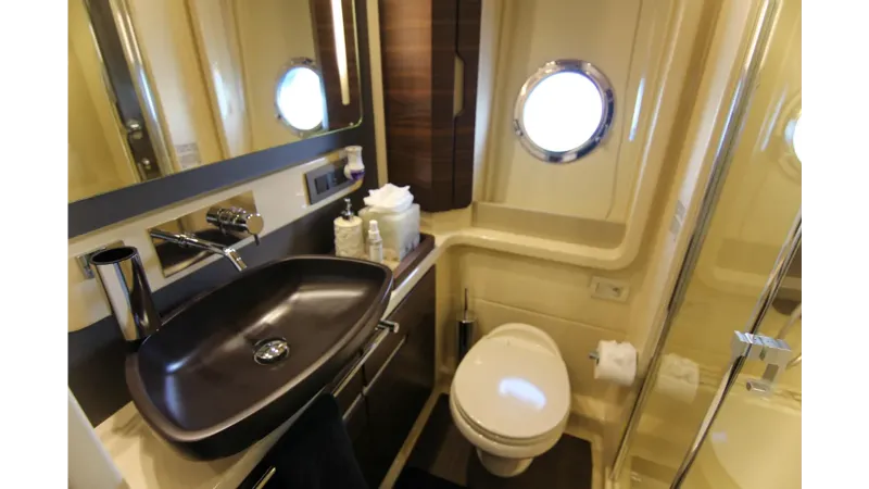 Slide: The Image of AZIMUT YACHTS 50 2016 - 68