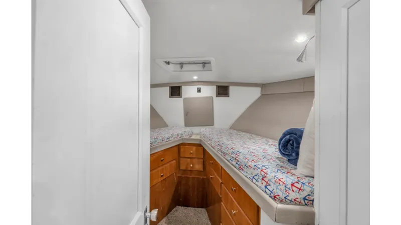 Slide: The Image of HATTERAS 42 Convertible 1978 - 33