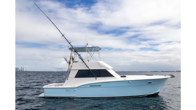 Slide: The Image of HATTERAS 42 Convertible 1978 - 6