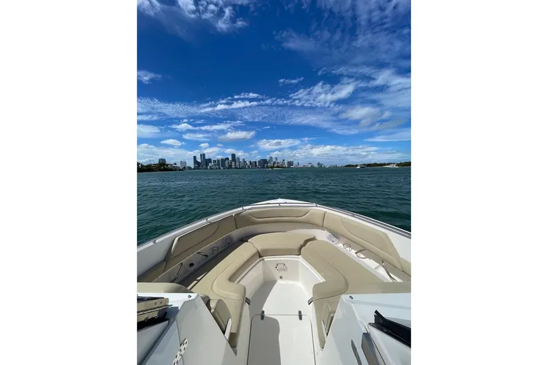 Slide: The Image of PURSUIT BOATS DC 325 Dual Console 2016 - 7