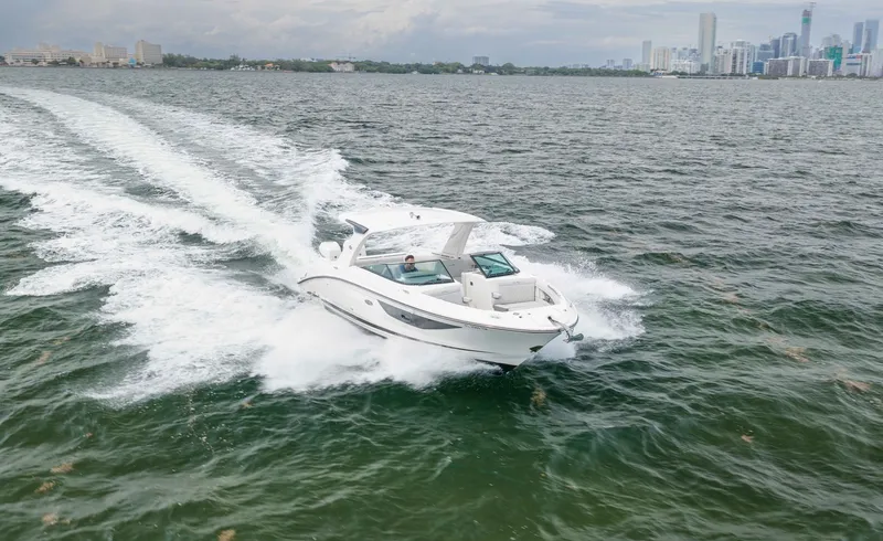 Slide: The Image of SEA RAY 2023 - 21