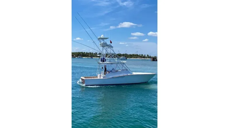 Slide: The Image of PREDATOR 35 Express 2001 - 0