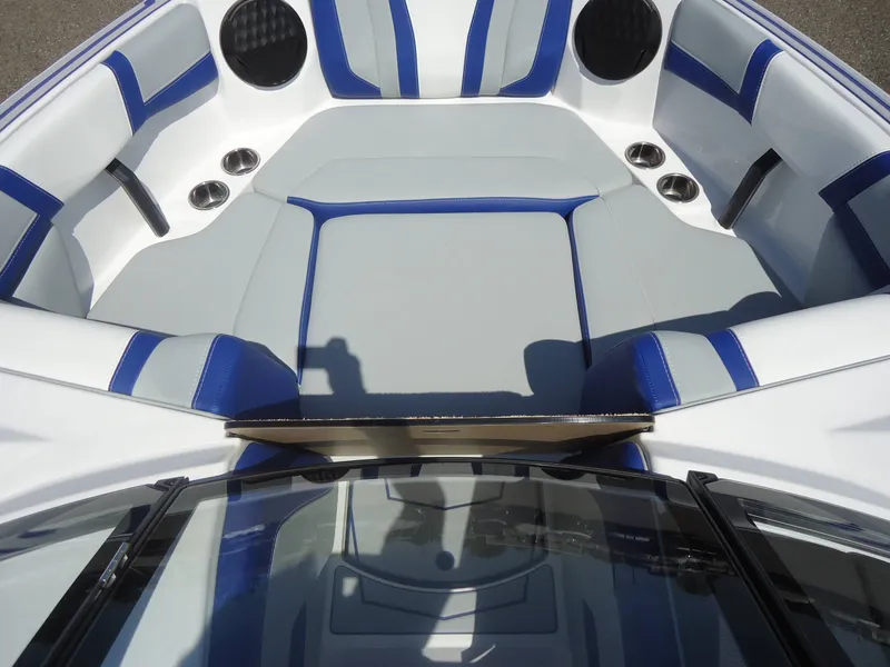 Slide: The Image of Malibu Boats 2026 - 1