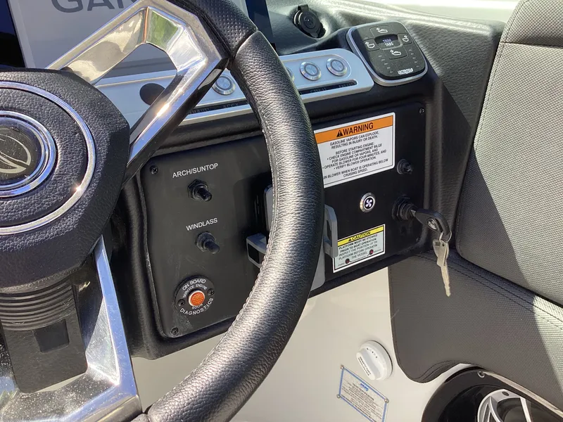 Slide: The Image of Crownline Boats 278 SS 2026 - 31