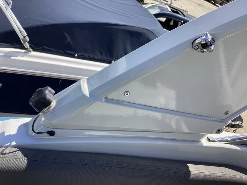 Slide: The Image of Crownline Boats 278 SS 2026 - 40