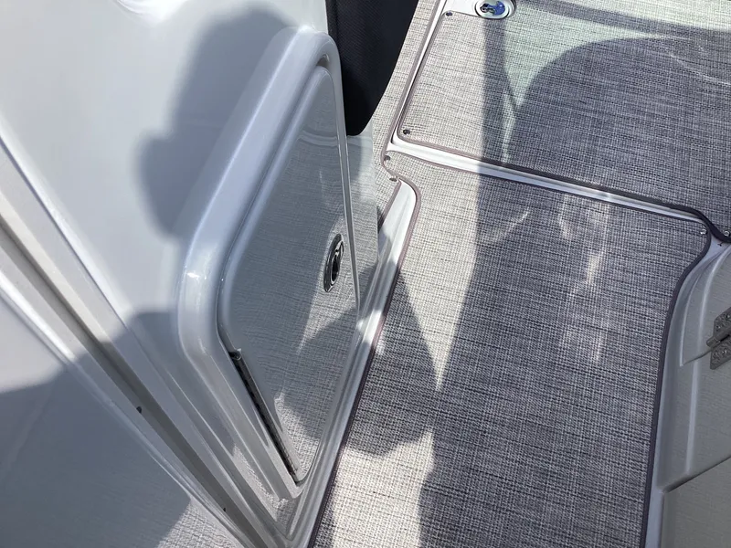 Slide: The Image of Crownline Boats 278 SS 2026 - 14