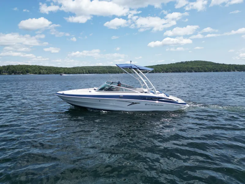 Slide: The Image of Crownline Boats 220 SS 2026 - 22