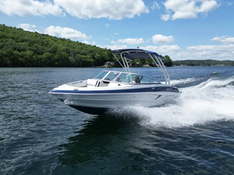 Slide: The Image of Crownline Boats 220 SS 2026 - 31