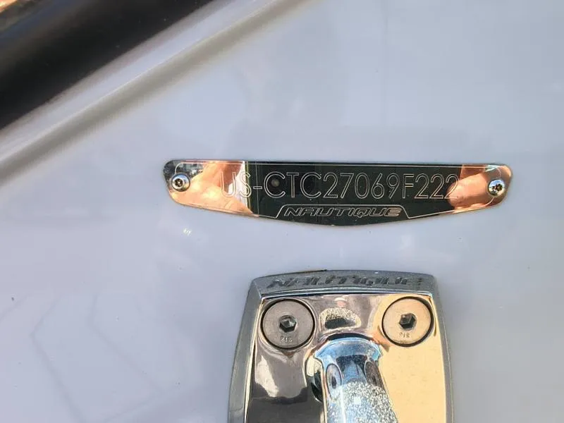 Slide: The Image of Nautique S21 2022 - 22